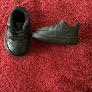 Black Nike Air Force for babies. Size 2c